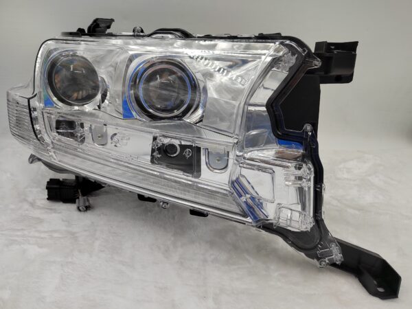 TOYOTA LANDCRUISER 200 SERIES VDJ200R 2016-2021 LED R.H.S HEADLIGHT ASSEMBLY