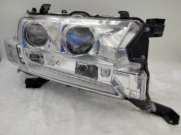 TOYOTA LANDCRUISER 200 SERIES VDJ200R 2016-2021 LED R.H.S HEADLIGHT ASSEMBLY