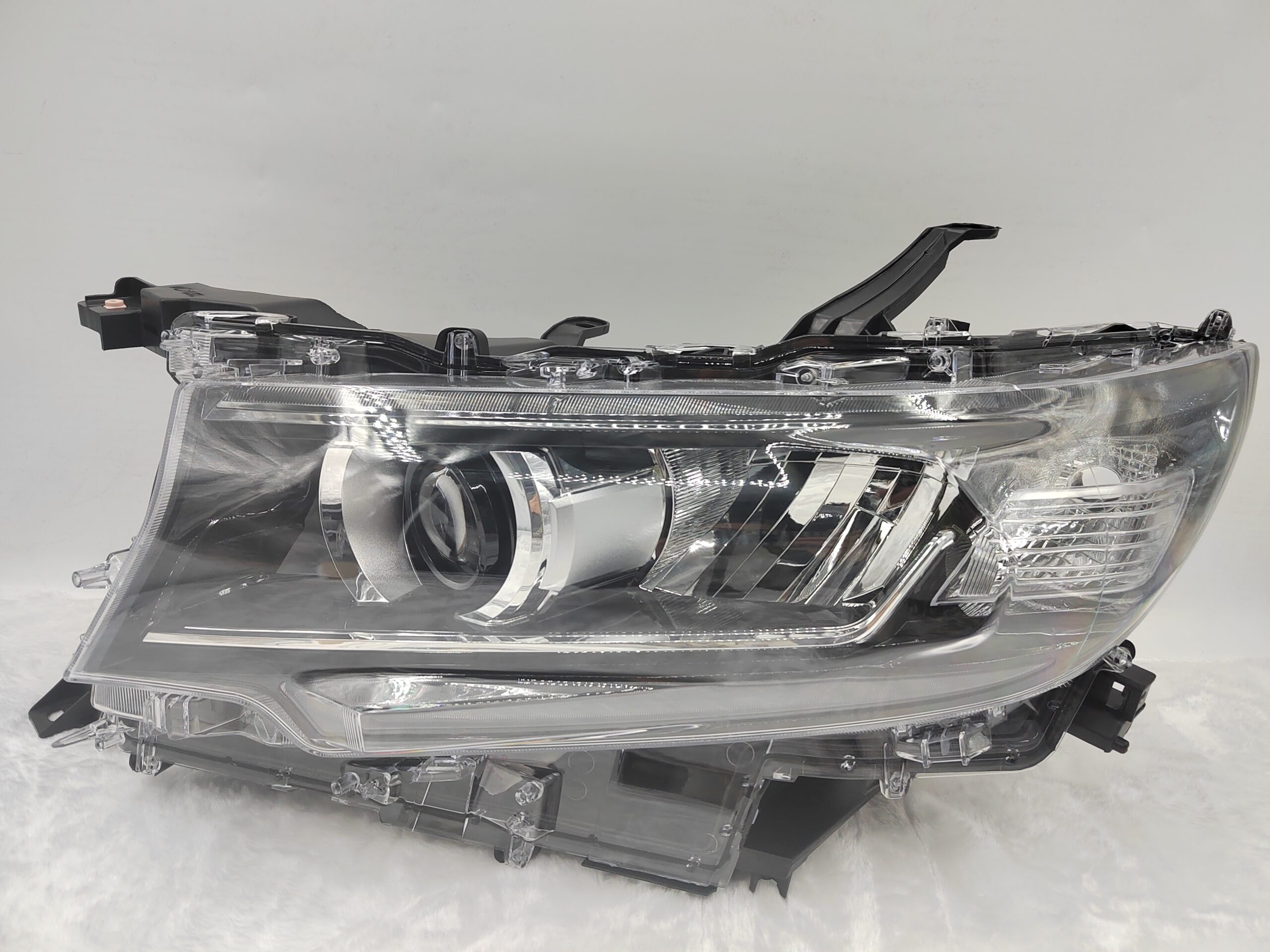 TOYOTA LANDCRUISER PRADO 150 GDJ150R 2018-2022 LED L.H.S HEADLIGHT ASSEMBLY