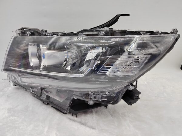 TOYOTA LANDCRUISER PRADO 150 GDJ150R 2018-2022 LED L.H.S HEADLIGHT ASSEMBLY