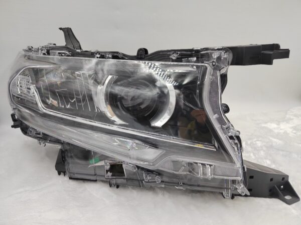 TOYOTA LANDCRUISER PRADO 150 GDJ150R 2018-2022 LED R.H.S HEADLIGHT ASSEMBLY