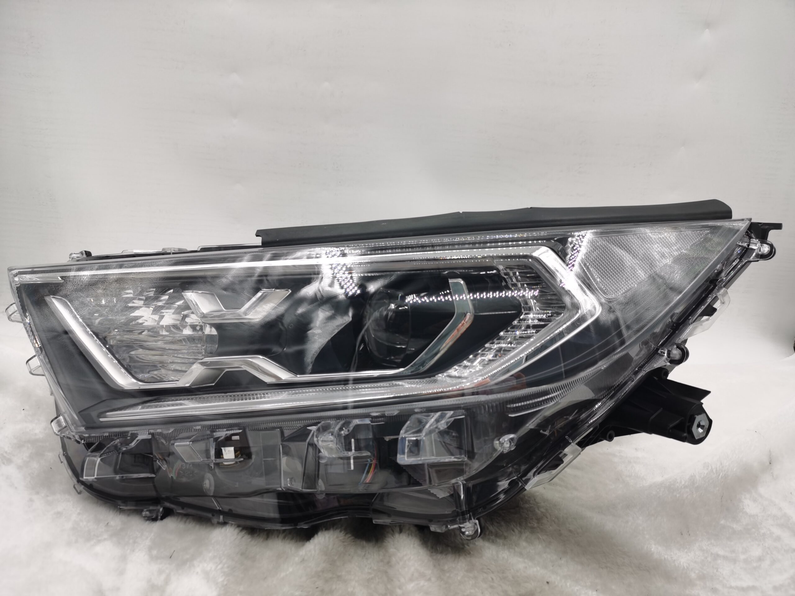 TOYOTA RAV4 V XA50 2019-2021 LENS LED L.H.S HEADLIGHT ASSEMBLY