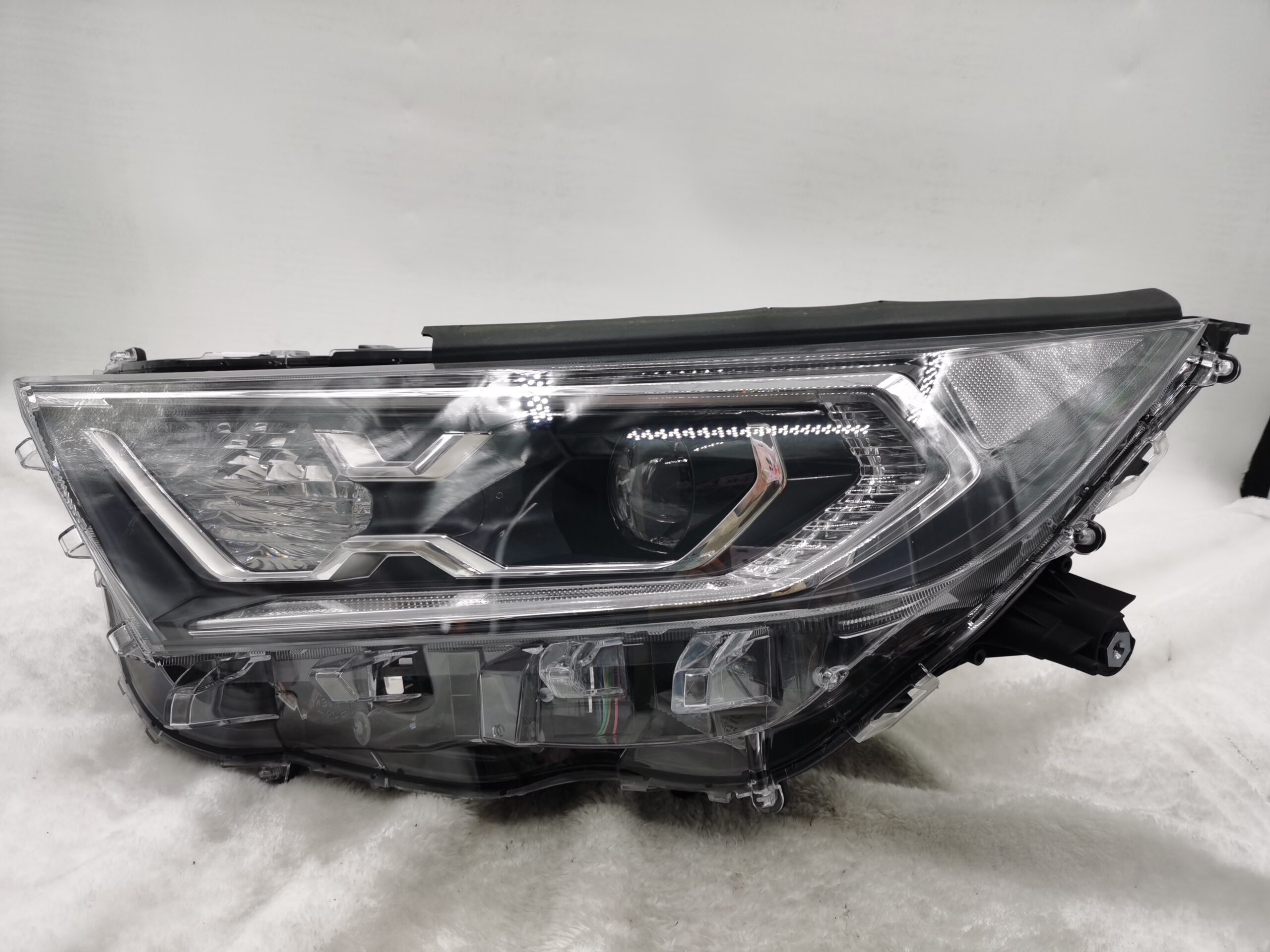 TOYOTA RAV4 V XA50 2019-2021 LENS LED L.H.S HEADLIGHT ASSEMBLY