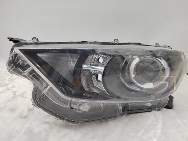 TOYOTA YARIS 2020-2023 HALOGEN L.H.S HEADLIGHT ASSEMBLY