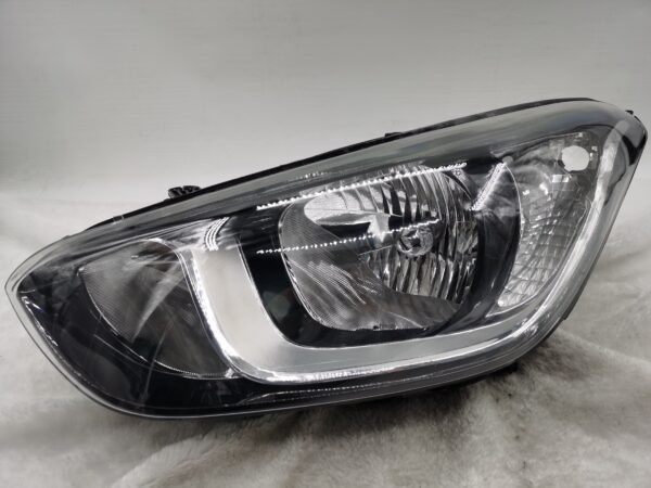 HYUNDAI I20 2012-2014 HALOGEN L.H.S HEADLIGHT ASSEMBLY