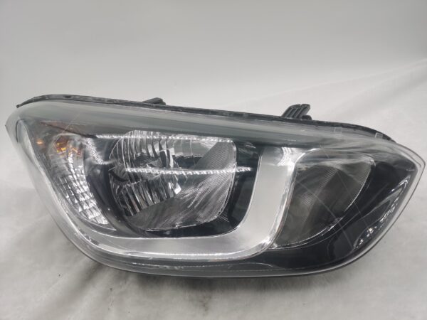 HYUNDAI I20 2012-2014 HALOGEN R.H.S HEADLIGHT ASSEMBLY