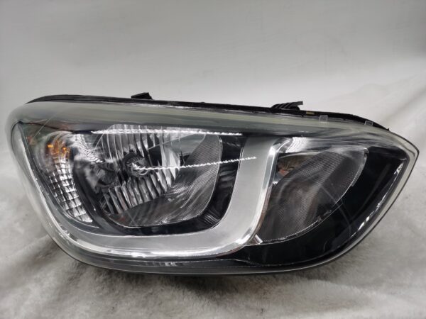 HYUNDAI I20 2012-2014 HALOGEN R.H.S HEADLIGHT ASSEMBLY