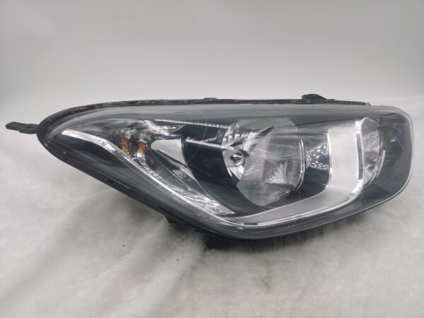 HYUNDAI I20 2012-2014 HALOGEN R.H.S HEADLIGHT ASSEMBLY