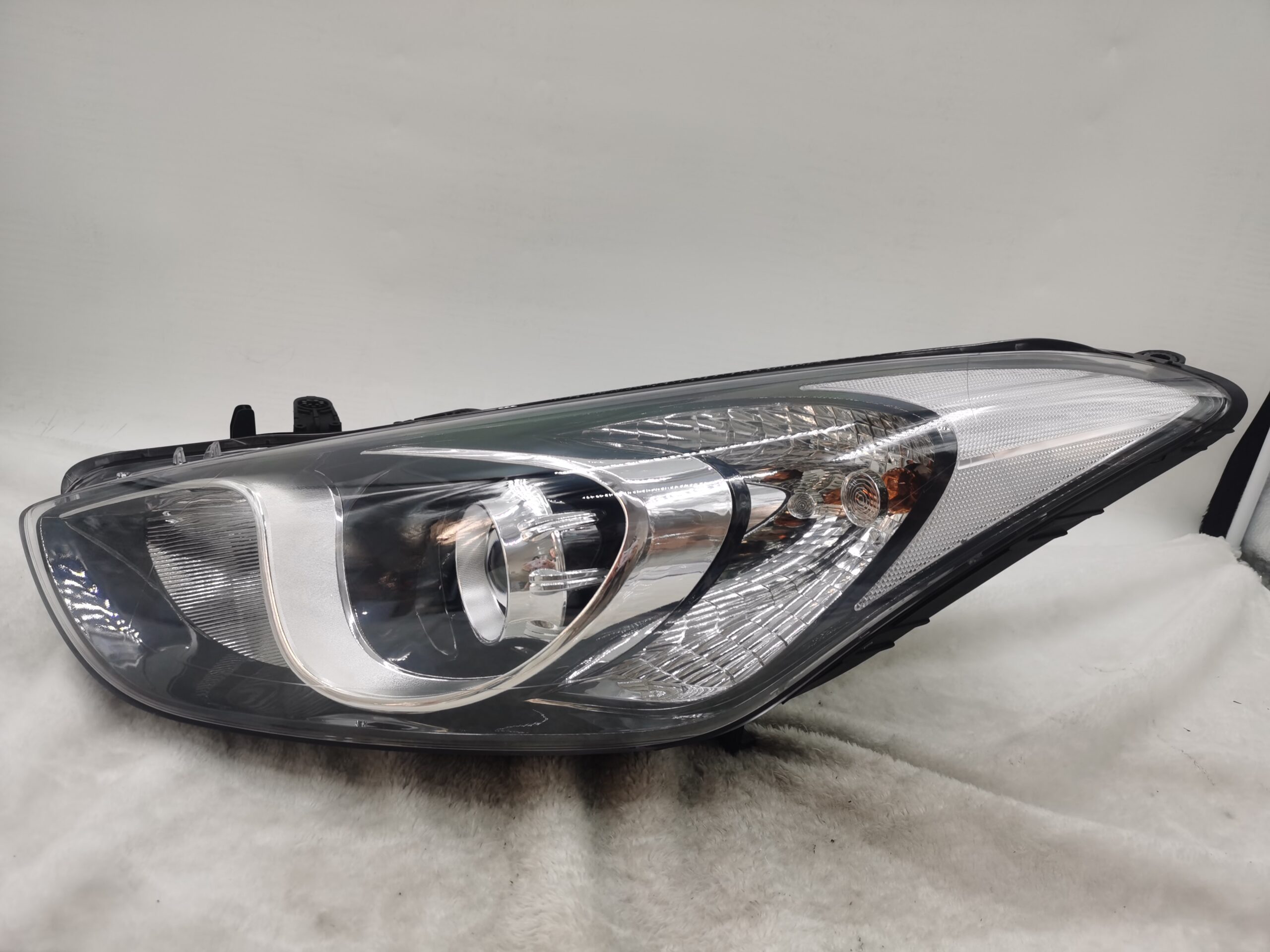 HYUNDAI I30 GD 2012-2016 HALOGEN L.H.S HEADLIGHT ASSEMBLY