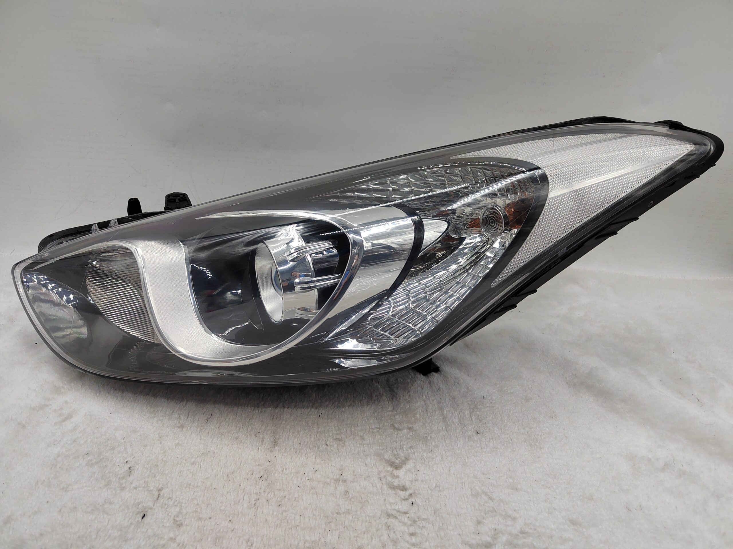 HYUNDAI I30 GD 2012-2016 HALOGEN L.H.S HEADLIGHT ASSEMBLY