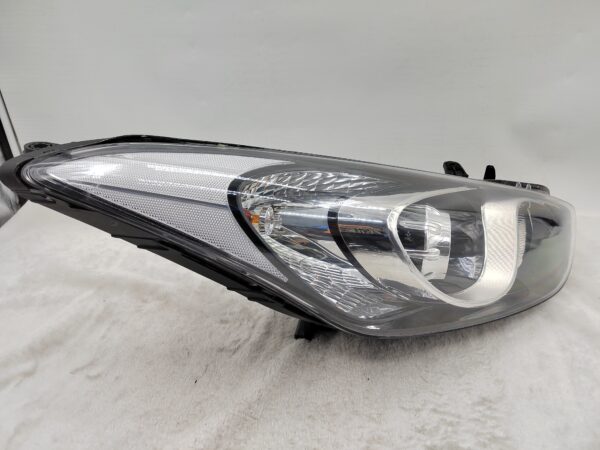 HYUNDAI I30 GD 2012-2016 HALOGEN R.H.S HEADLIGHT ASSEMBLY