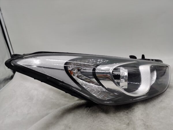 HYUNDAI I30 GD 2012-2016 HALOGEN R.H.S HEADLIGHT ASSEMBLY