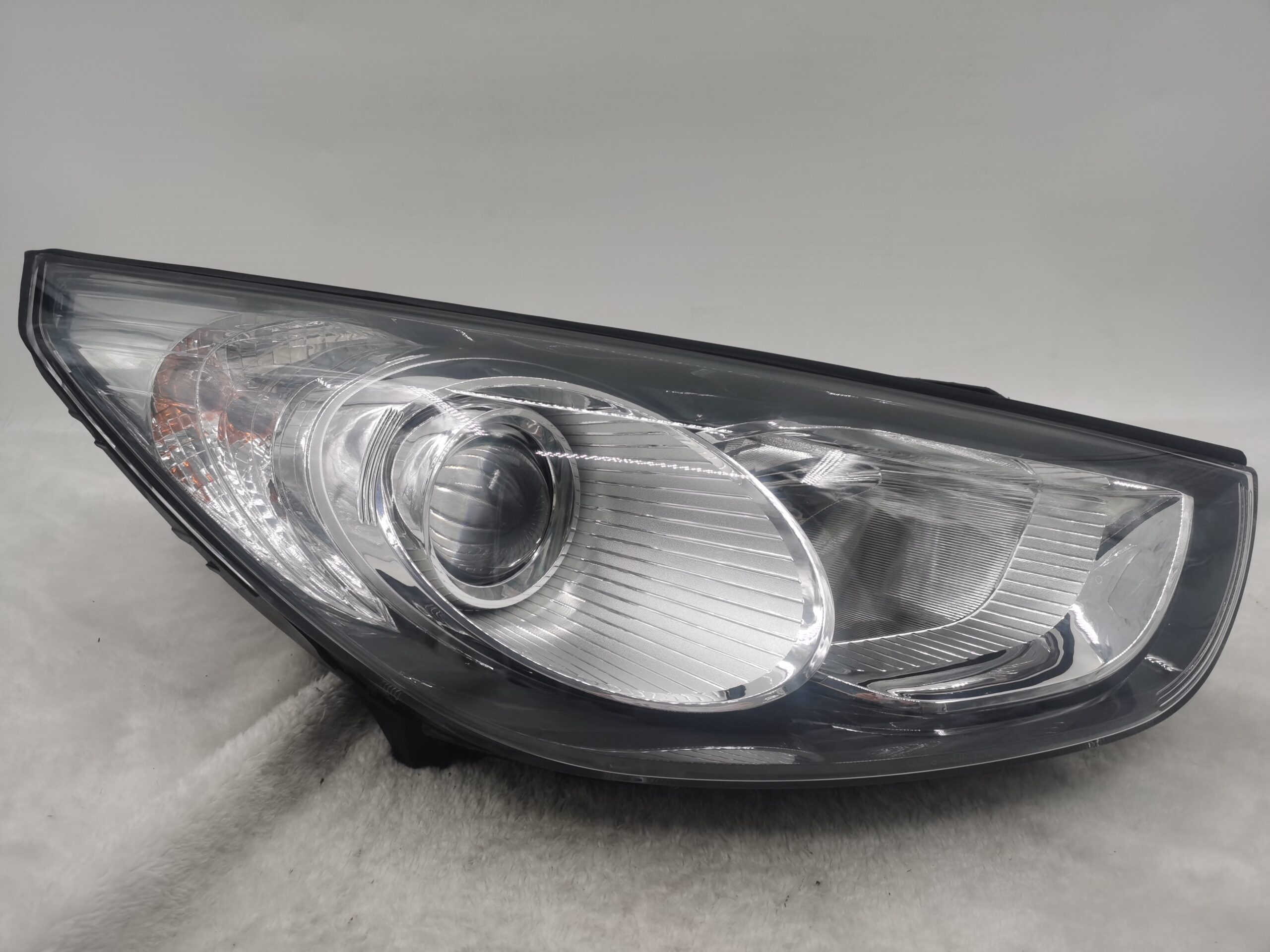 HYUNDAI IX35 2009-2012 LENS HALOGEN R.H.S HEADLIGHT ASSEMBLY