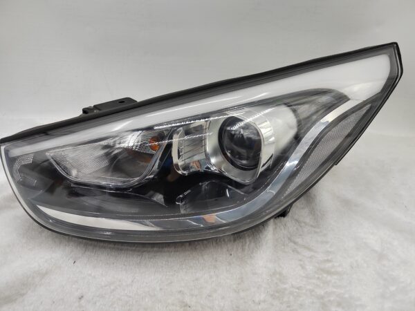 HYUNDAI IX35 SE 2013-2015 LENS HALOGEN L.H.S HEADLIGHT ASSEMBLY