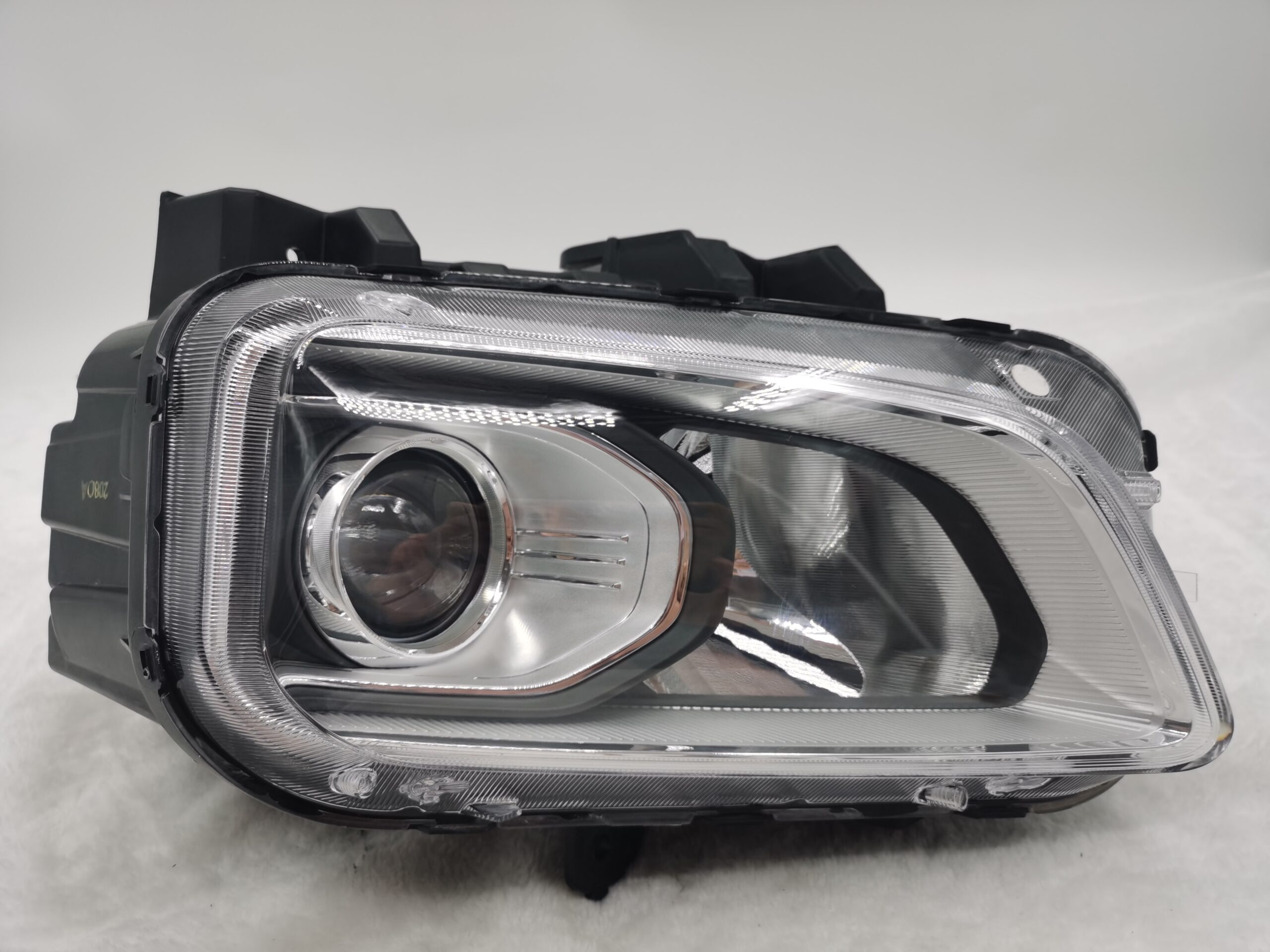 HYUNDAI KONA 2017-2020 HALOGEN R.H.S HEADLIGHT ASSEMBLY