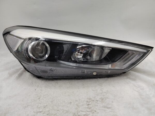 HYUNDAI TUCSON XG 2015-2017 HALOGEN R.H.S HEADLIGHT ASSEMBLY