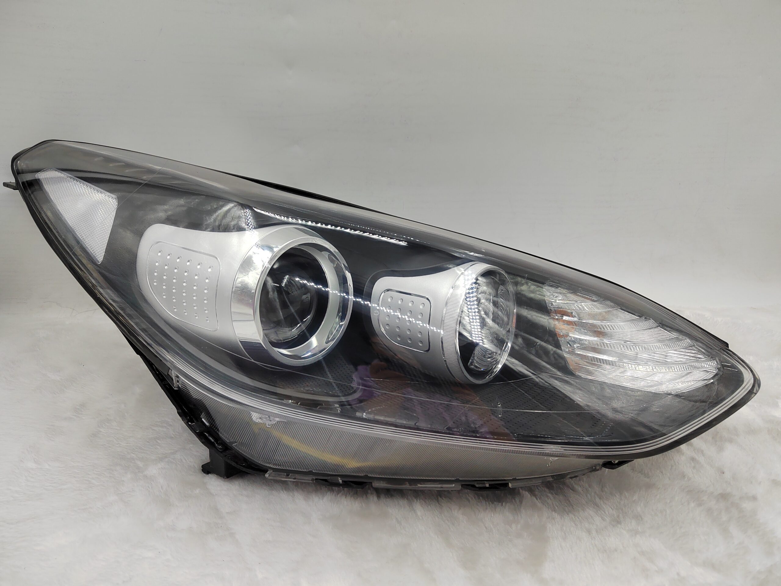 KIA SPORTAGE 2016-2021 HALOGEN R.H.S HEADLIGHT ASSEMBLY