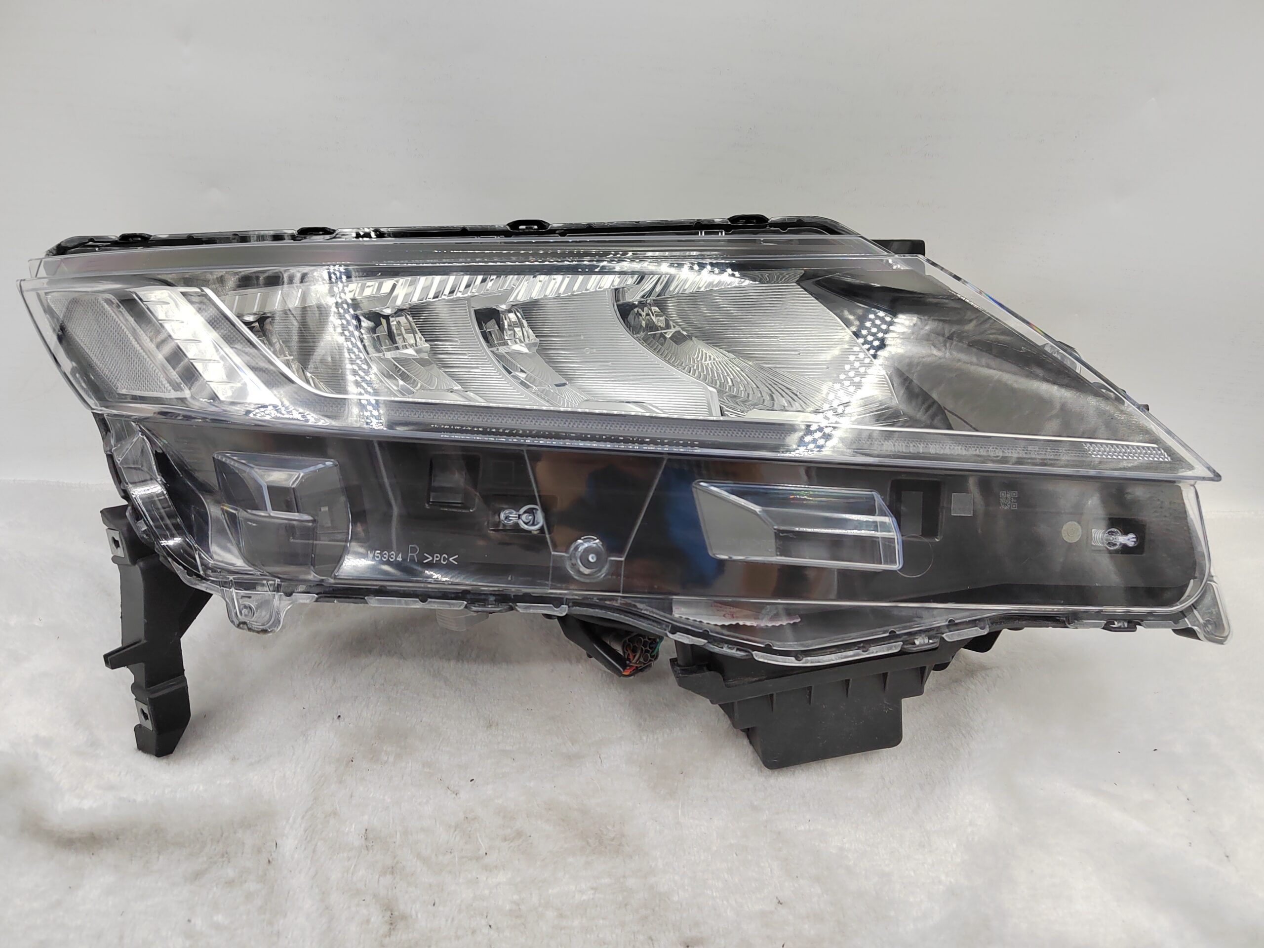 MITSUBISHI ASX 2019-2022 LED R.H.S HEADLIGHT ASSEMBLY