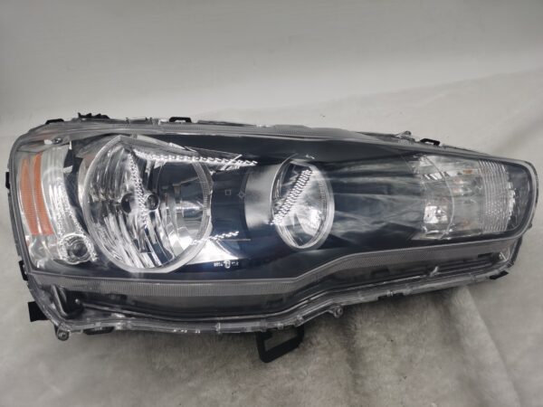 MITSUBISHI LANCER 2008-2018 HALOGEN R.H.S HEADLIGHT ASSEMBLY