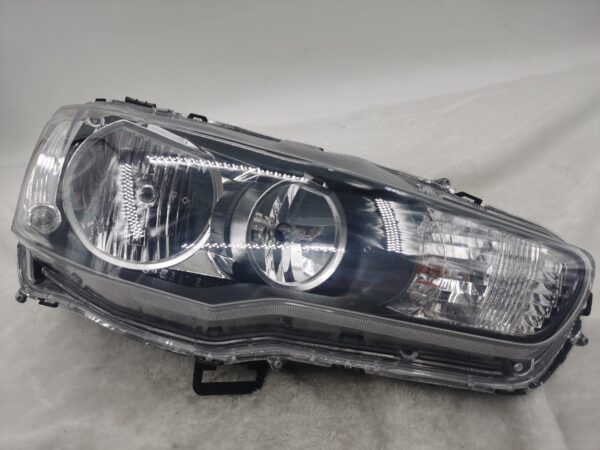 MITSUBISHI LANCER 2008-2018 HALOGEN R.H.S HEADLIGHT ASSEMBLY