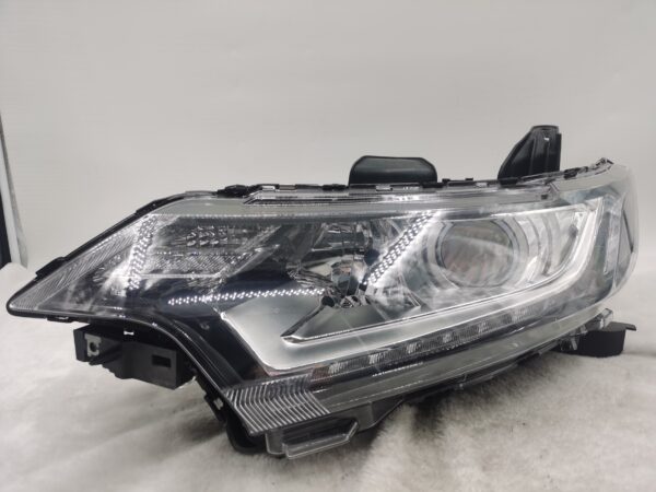 MITSUBISHI OUTLANDER 2016-2020 HALOGEN L.H.S HEADLIGHT ASSEMBLY