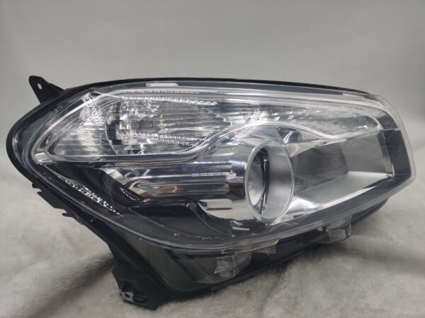 NISSAN QASHQAI/DUALIS 2010-2013 HALOGEN R.H.S HEADLIGHT ASSEMBLY