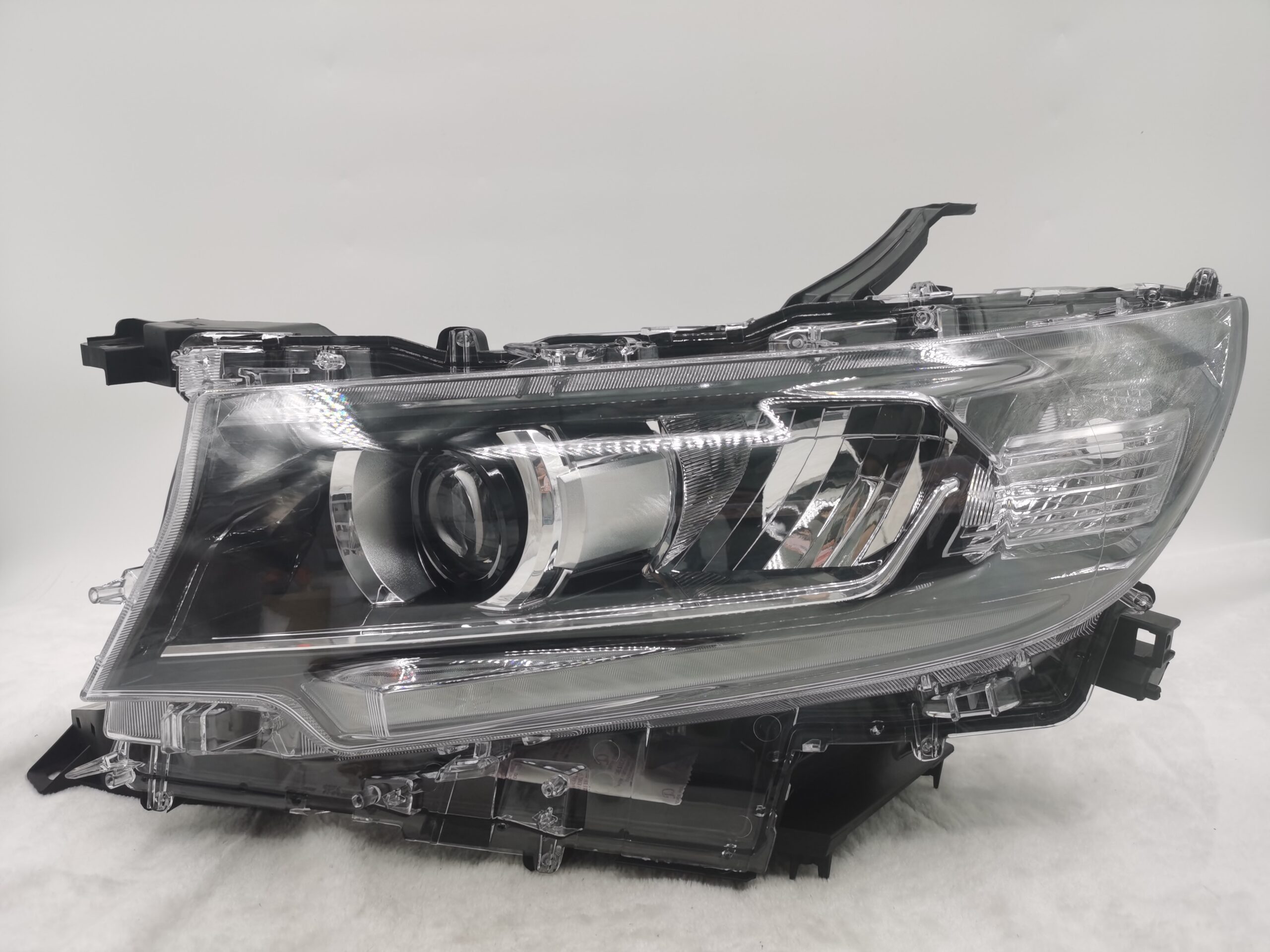 TOYOTA LANDCRUISER PRADO 150 GDJ150R 2018-2022 LED L.H.S HEADLIGHT ASSEMBLY