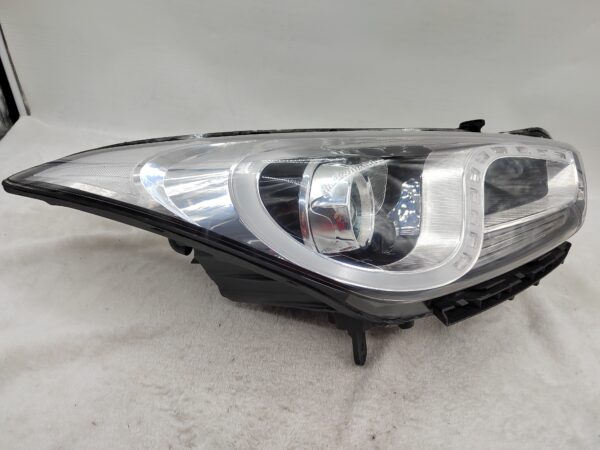 HYUNDAI I40 2011-2015 XENON R.H.S HEADLIGHT ASSEMBLY