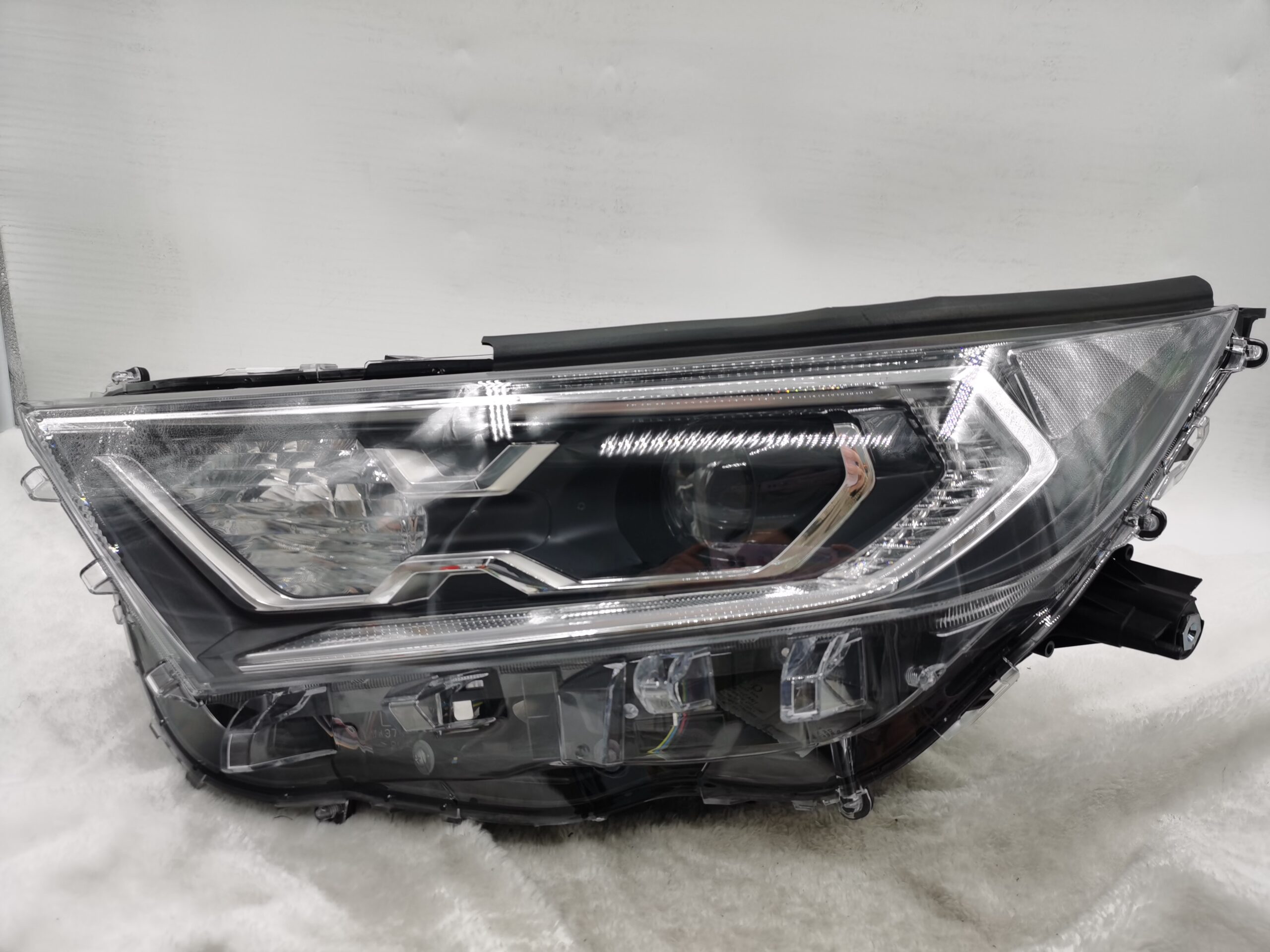 TOYOTA RAV4 V XA50 2019-2021 LENS LED L.H.S HEADLIGHT ASSEMBLY