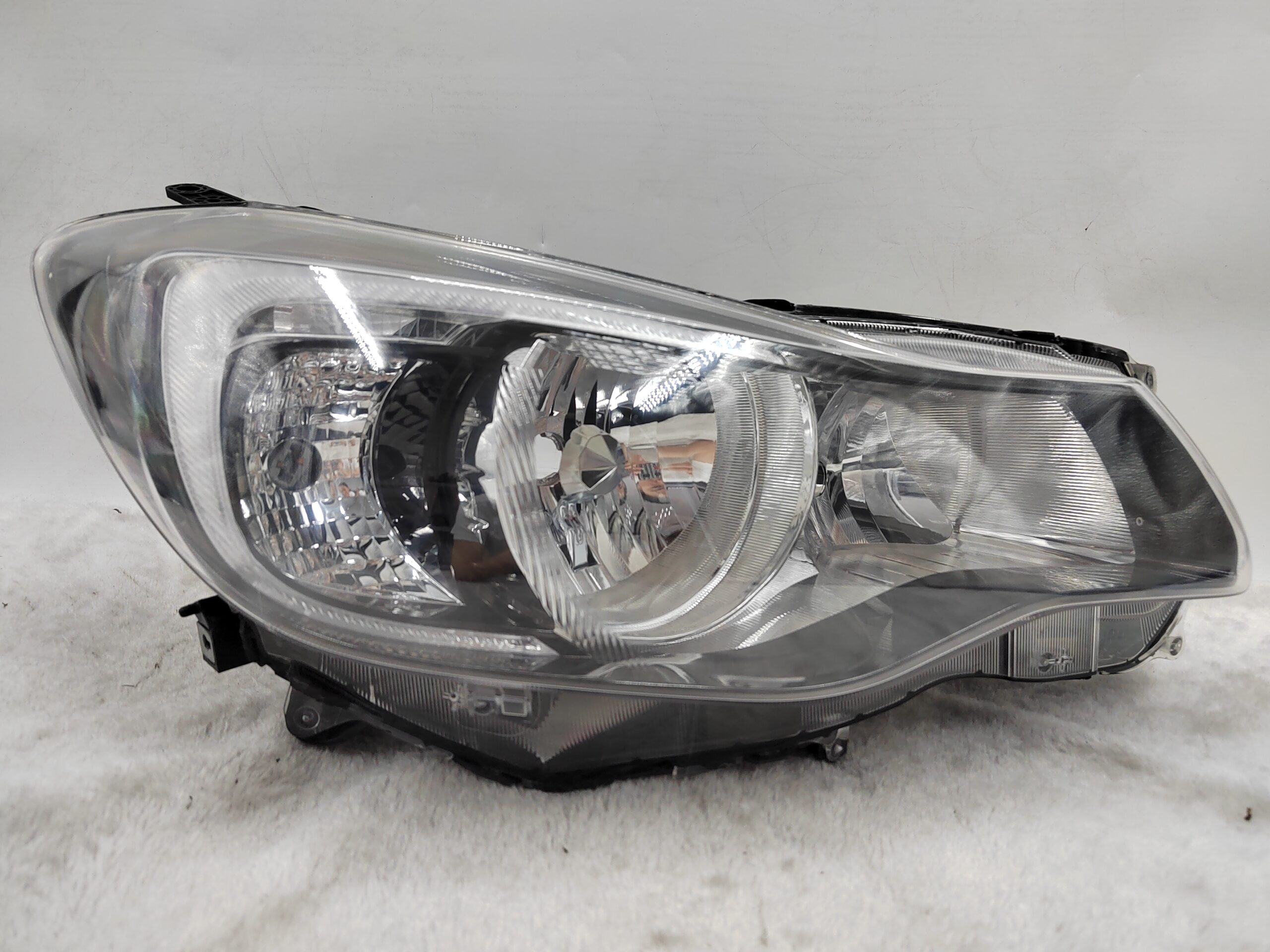 SUBARU IMPREZA 2012-2016 XENON R.H.S HEADLIGHT ASSEMBLY