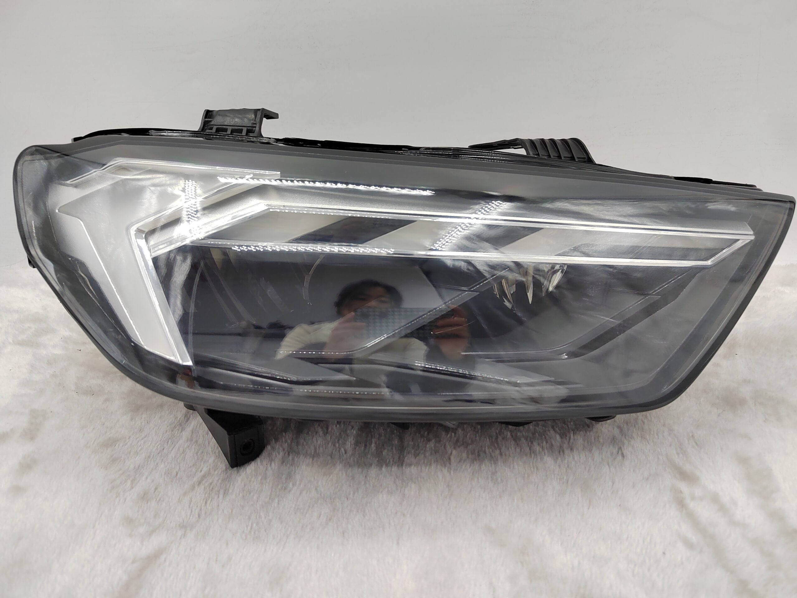 AUDI A1 2019-2023 LED R.H.S HEADLIGHT ASSEMBLY