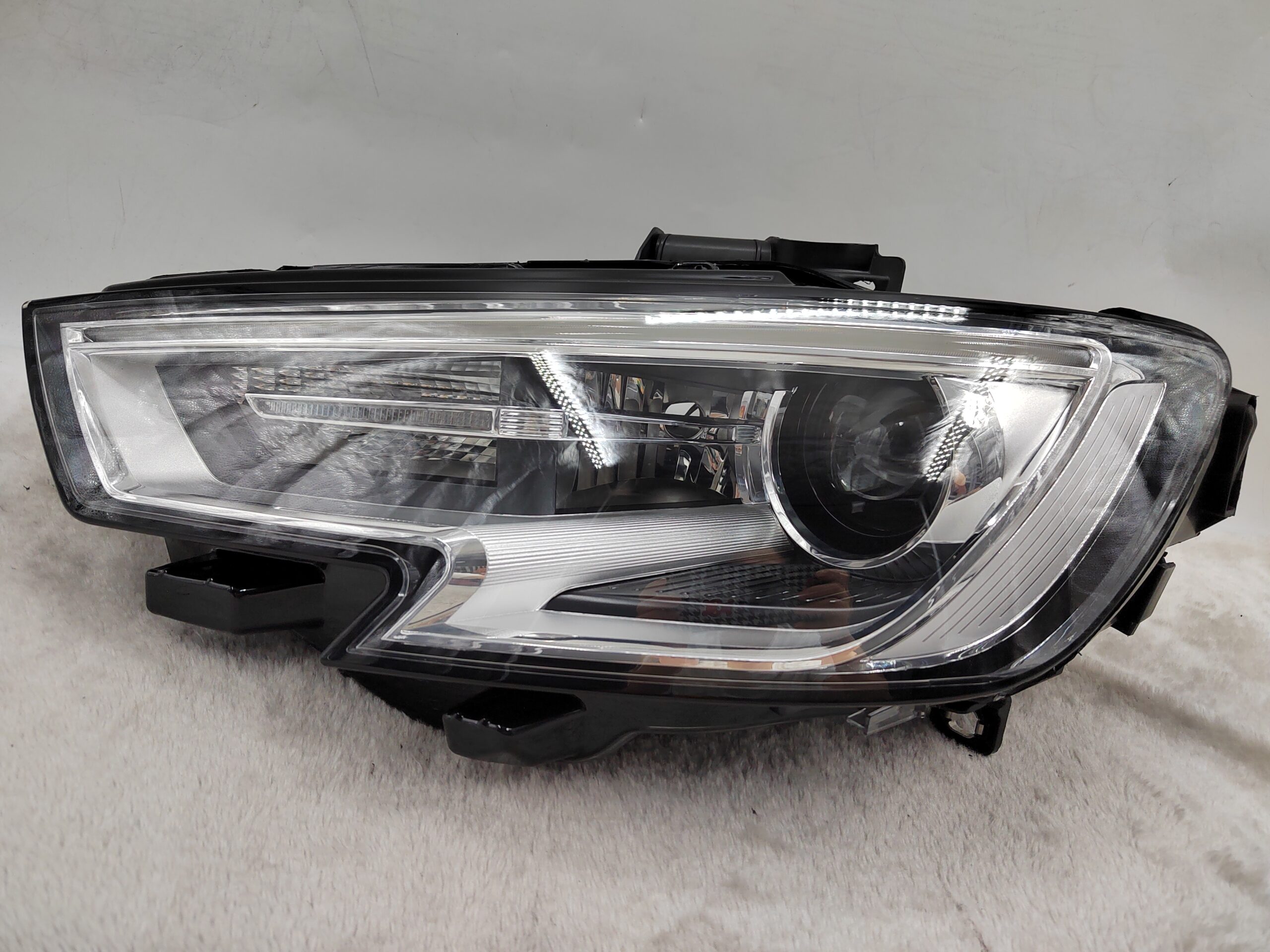 AUDI A3 RS3 8V 2016-2019 XENON L.H.S HEADLIGHT ASSEMBLY