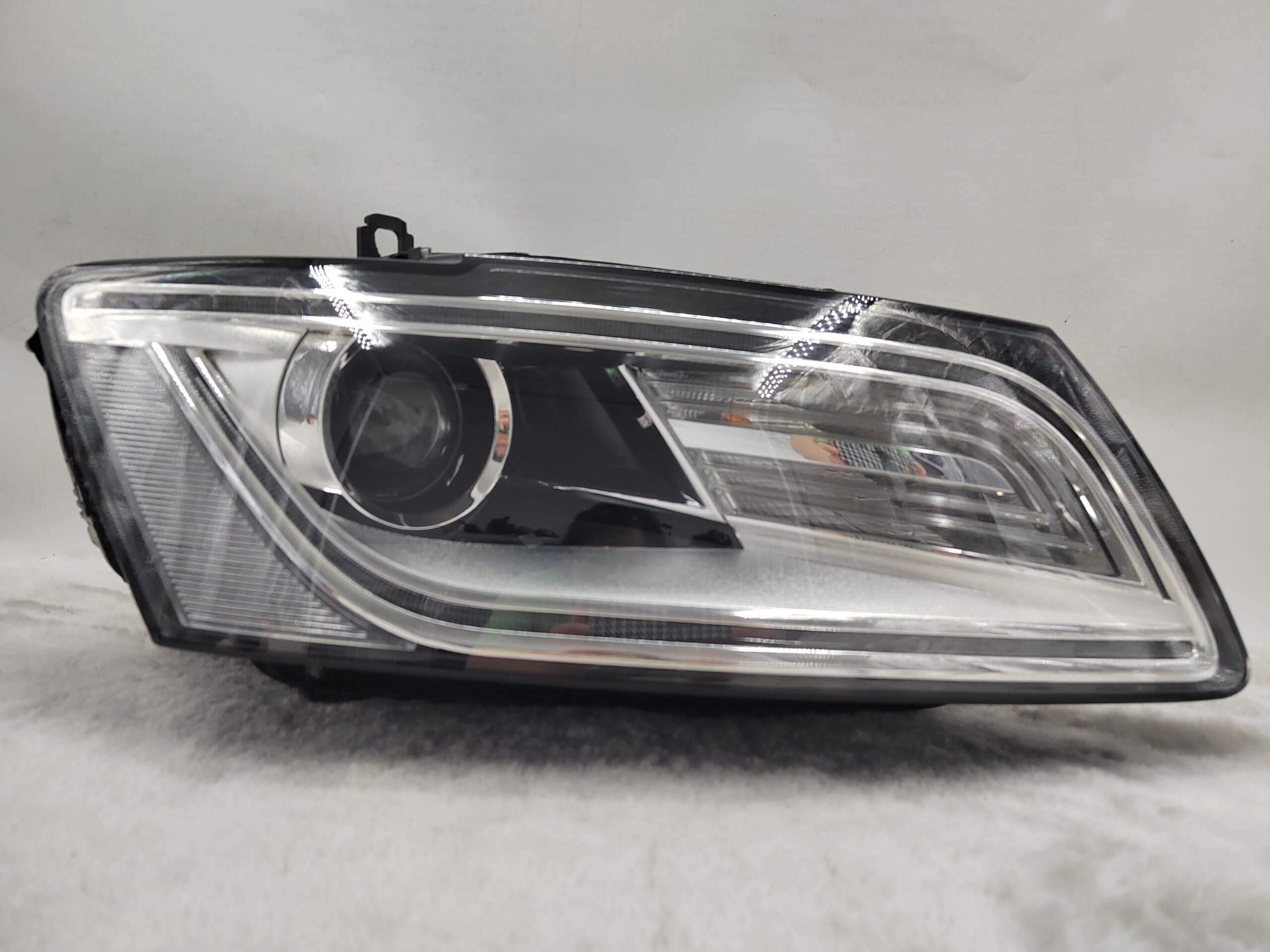 AUDI Q5 2012-2016 XENON R.H.S HEADLIGHT ASSEMBLY