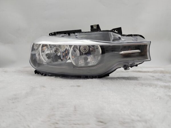 BMW 3 SERIES F30 F31 F35 2012-2014 HALOGEN R.H.S HEADLIGHT ASSEMBLY