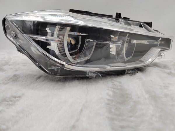 BMW 3 SERIES F30 F31 F35 2015-2018 LED R.H.S HEADLIGHT ASSEMBLY