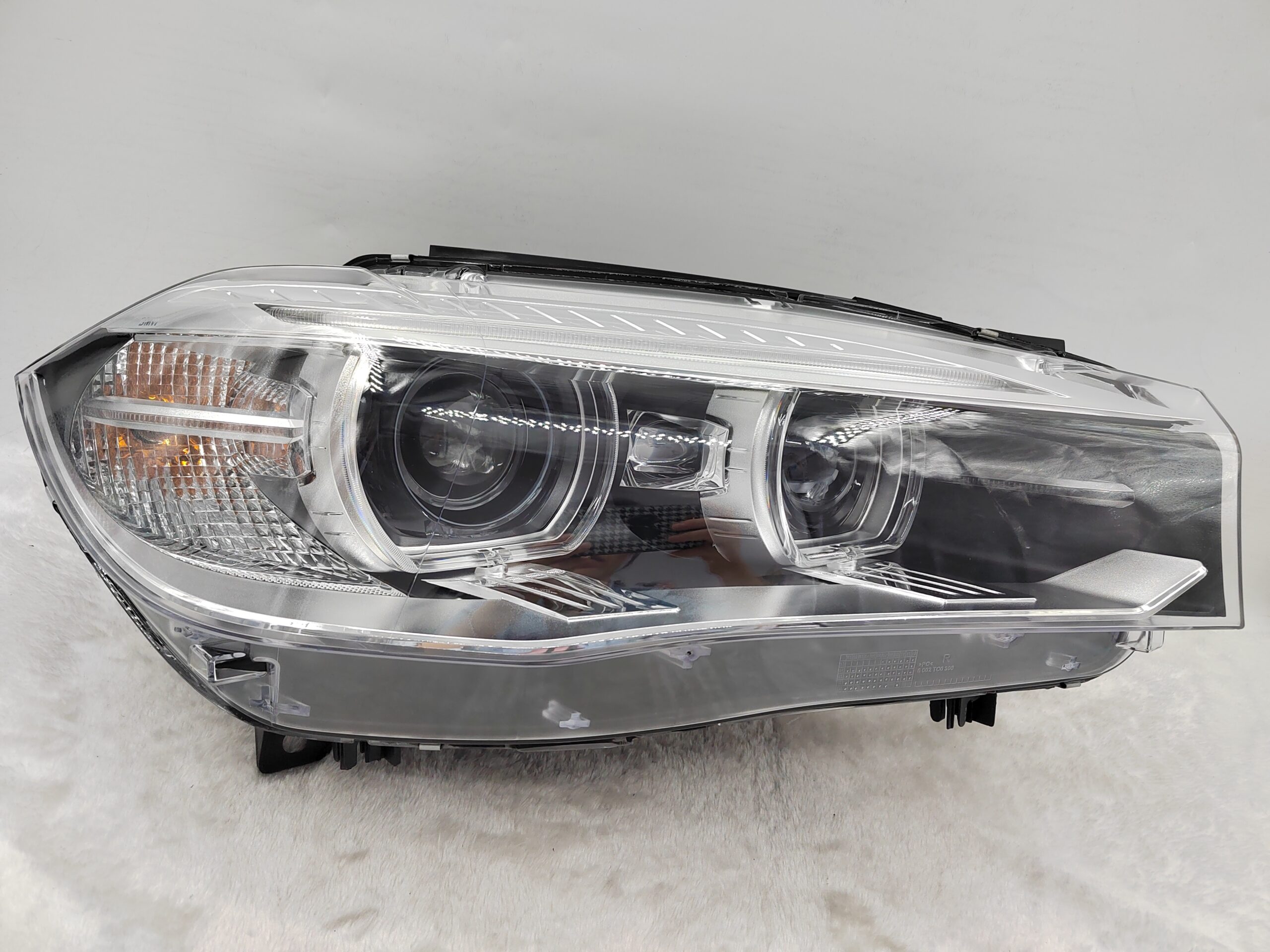 BMW X5 F15 X6 F16 2014-2017 XENON R.H.S HEADLIGHT ASSEMBLY