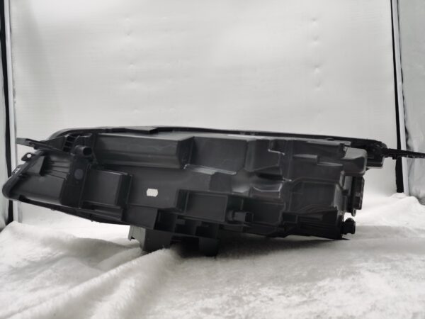 FORD ESCAPE(KUGA) 2020-2023 LENS LED R.H.S HEADLIGHT ASSEMBLY