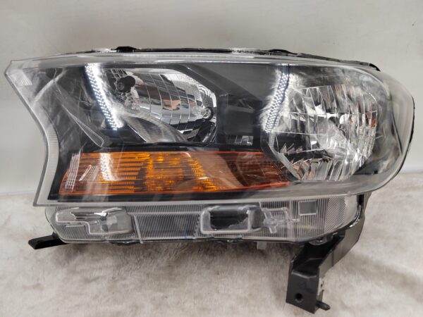 FORD EVEREST RANGER 2015-2019 HALOGEN L.H.S HEADLIGHT ASSEMBLY