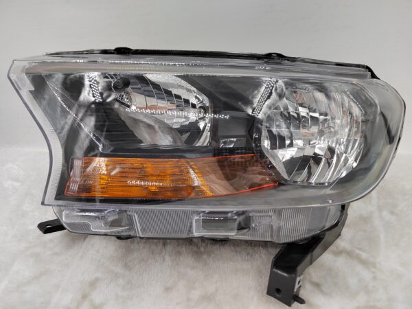 FORD EVEREST RANGER 2015-2019 HALOGEN L.H.S HEADLIGHT ASSEMBLY