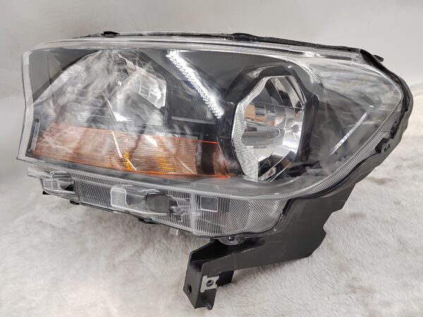 FORD EVEREST RANGER 2015-2019 HALOGEN L.H.S HEADLIGHT ASSEMBLY