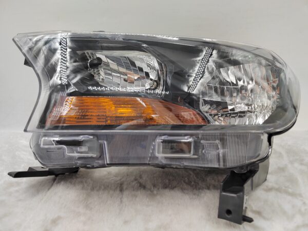 FORD EVEREST RANGER 2015-2019 HALOGEN L.H.S HEADLIGHT ASSEMBLY