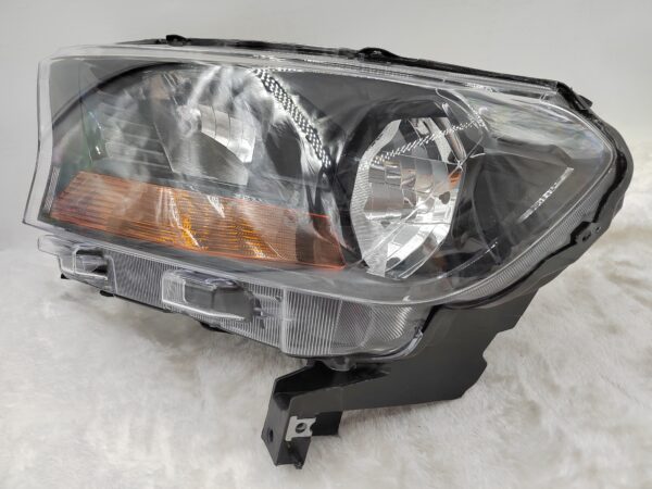 FORD EVEREST RANGER 2015-2019 HALOGEN L.H.S HEADLIGHT ASSEMBLY