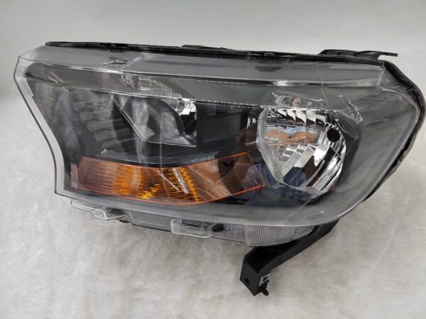 FORD EVEREST RANGER 2015-2019 HALOGEN L.H.S HEADLIGHT ASSEMBLY