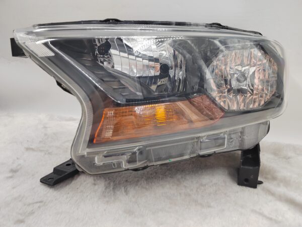 FORD EVEREST RANGER 2015-2019 HALOGEN L.H.S HEADLIGHT ASSEMBLY