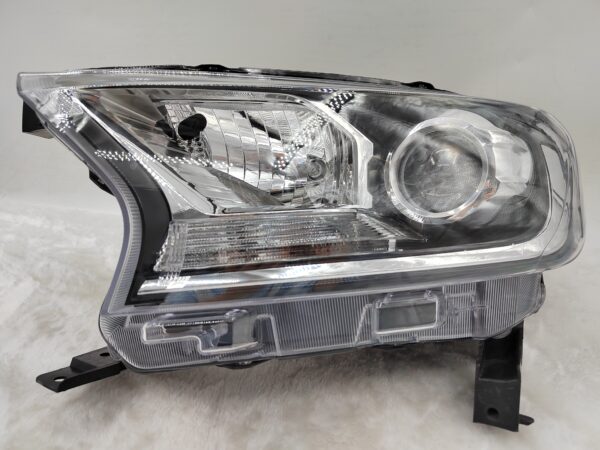 FORD EVEREST RANGER 2015-2019 LENS HALOGEN L.H.S HEADLIGHT ASSEMBLY