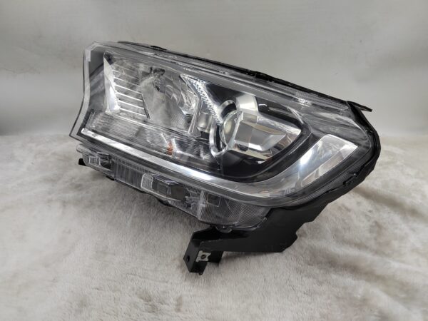 FORD EVEREST RANGER 2015-2019 HALOGEN L.H.S HEADLIGHT ASSEMBLY