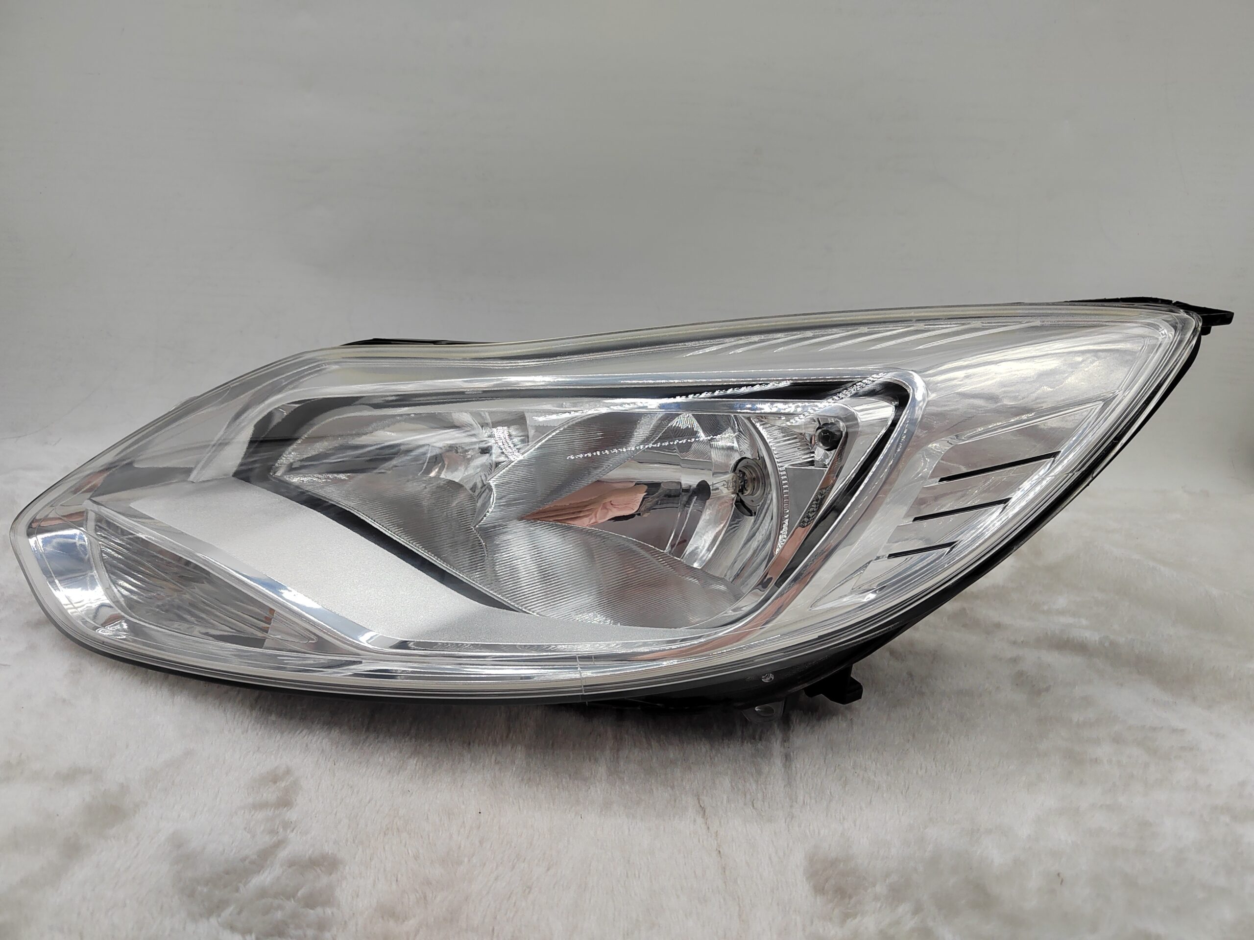 FORD FOCUS MK3 2011-2014 HALOGEN L.H.S HEADLIGHT ASSEMBLY