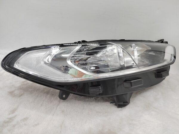 FORD MONDEO MK5 2015-2019 HALOGEN R.H.S HEADLIGHT ASSEMBLY