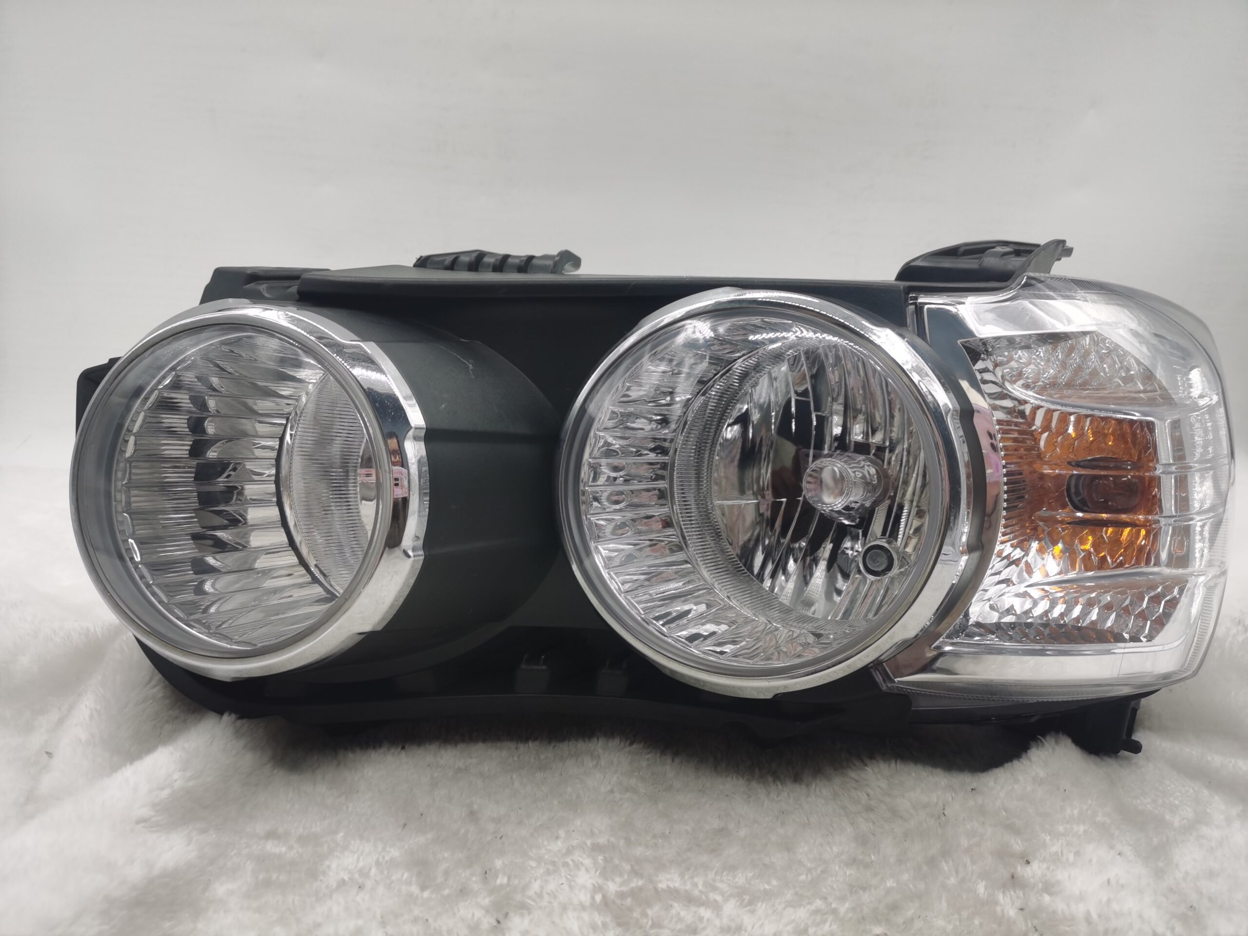 HOLDEN BARINA 2011-2016 HALOGEN L.H.S HEADLIGHT ASSEMBLY