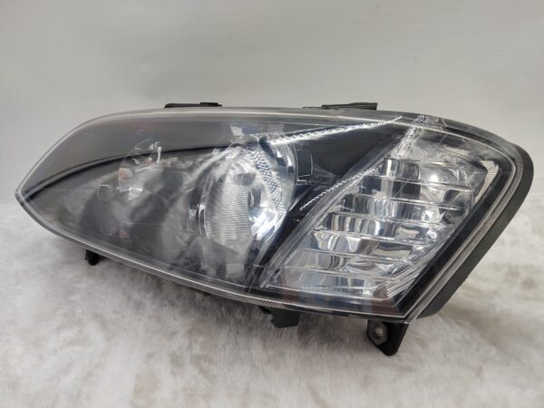 HOLDEN COMMODORE VE II SV6 2011-2012 HALOGEN L.H.S HEADLIGHT ASSEMBLY